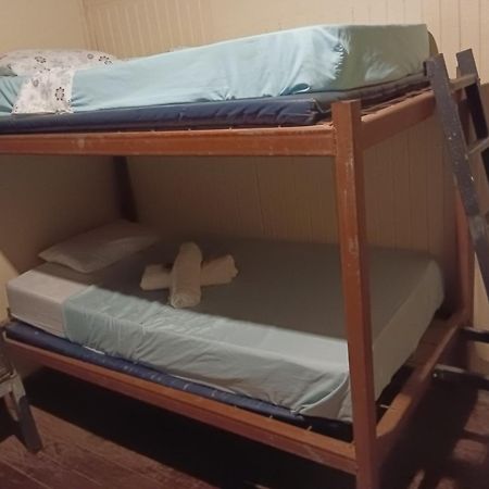 Hostel Antorchas Dominical Ruang foto