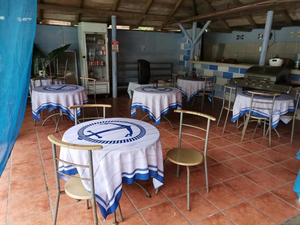 Hostel Antorchas Dominical Bagian luar foto