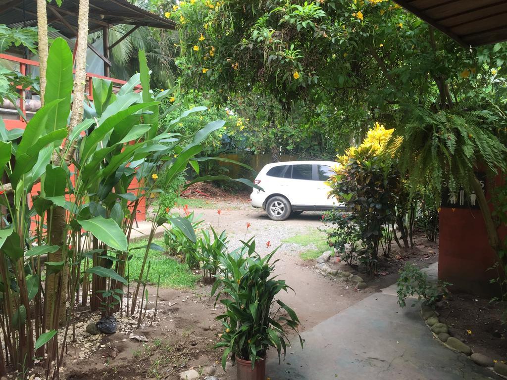 Hostel Antorchas Dominical Bagian luar foto